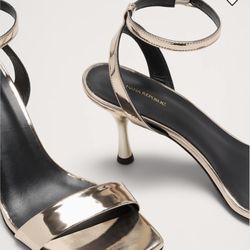Banana Republic Gold flare Heel Sandal
