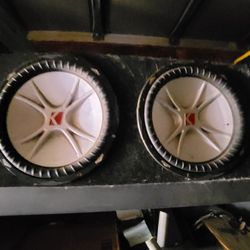 2  15 inch Kicker Sub With Box 