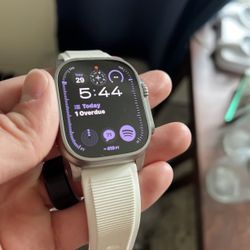 Apple Watch Ultra 2 49MM Titanium Ceramic 
