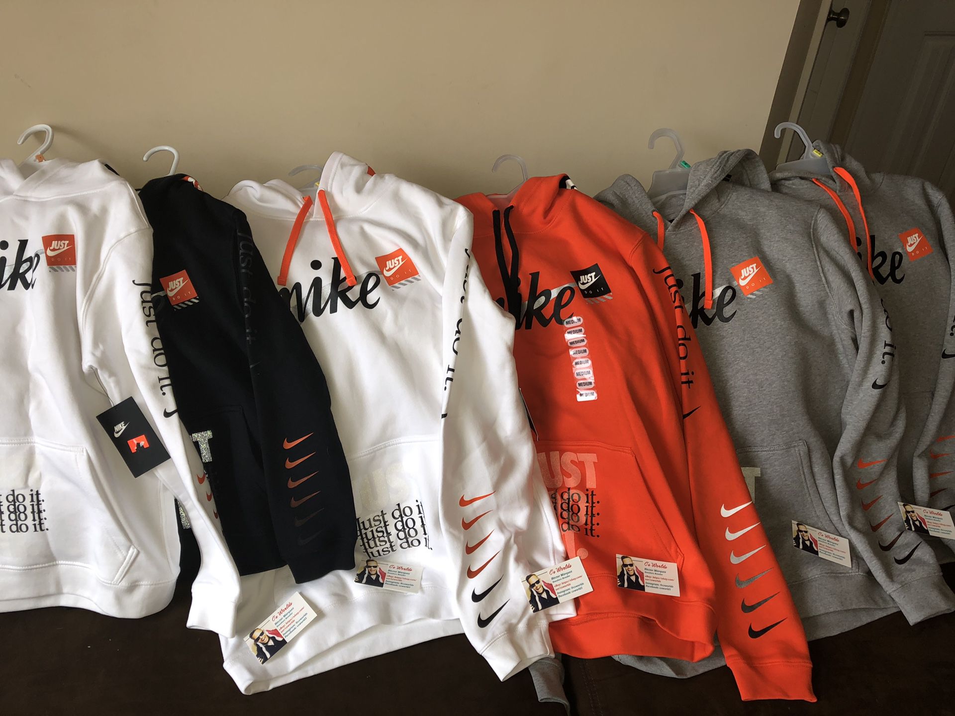 modelo Óxido Tan rápido como un flash Nike “Just do it” hoodies Off-white vibes for Sale in Raeford, NC - OfferUp