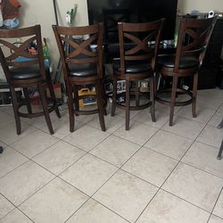 4 bar Stools