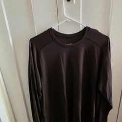 Lululemon XL Men's Long Sleeve 
