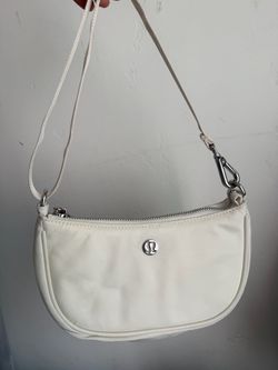 lululemon Crescent Shoulder Bag White Zip Closure Silver Hardware Inner Pockets