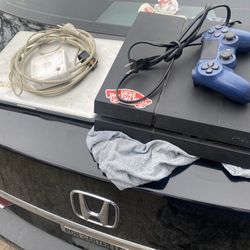 Repairable PS4 And MacBook Witch Charging Cord And Controller 