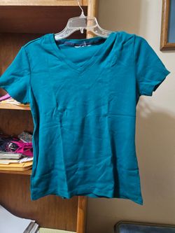 Teal Colored Medium S/S V-Neck Tee Vintage
