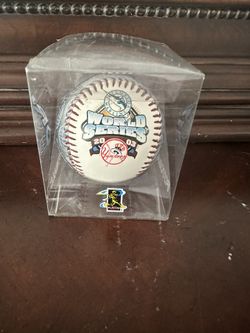 World Series Collectable 2003 Marlins Vs Yankee