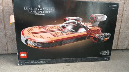 Luke Skywalker Landspeeper Lego Set (Retired)
