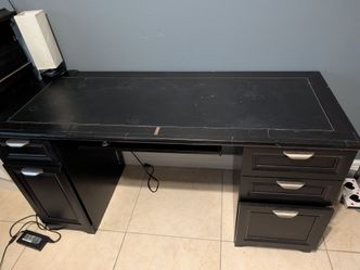 PC desk/ escritorio para computadora