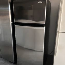 Mice Top Mount Stainless Steel Used Refrigerator 28” Wide 