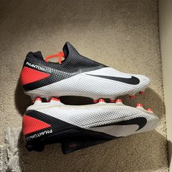 Nike Phantom Vision size 11