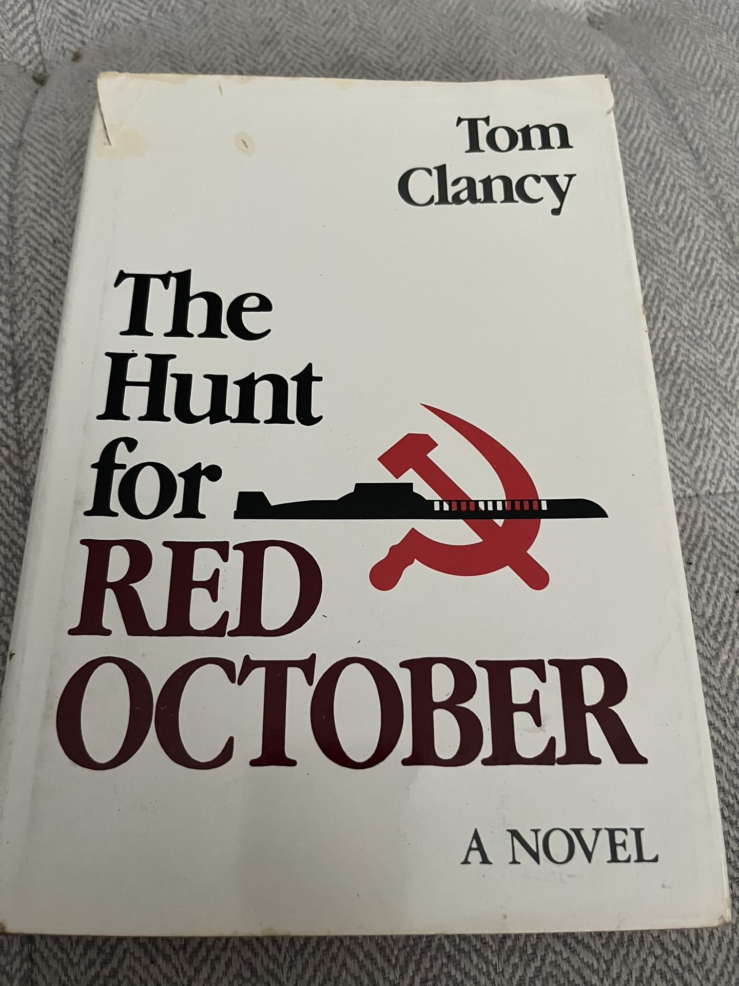 1st Edition "hunt For Red October" Tom Clancy