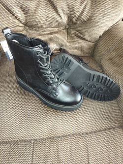 Women's Boots