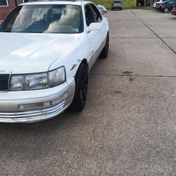 1991 Lexus LS 400
