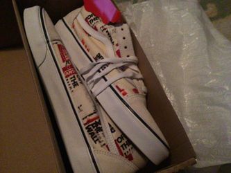 Vans 30 Each pair the green one are size 11 the White one is 10.5 and the other white one is 9.5