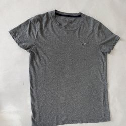 Hollister T- Shirt Size XS