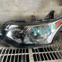 Headlight Mitsubishi Outlander 2014