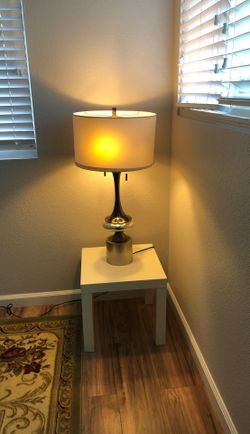 Light lamp + Corner Table 