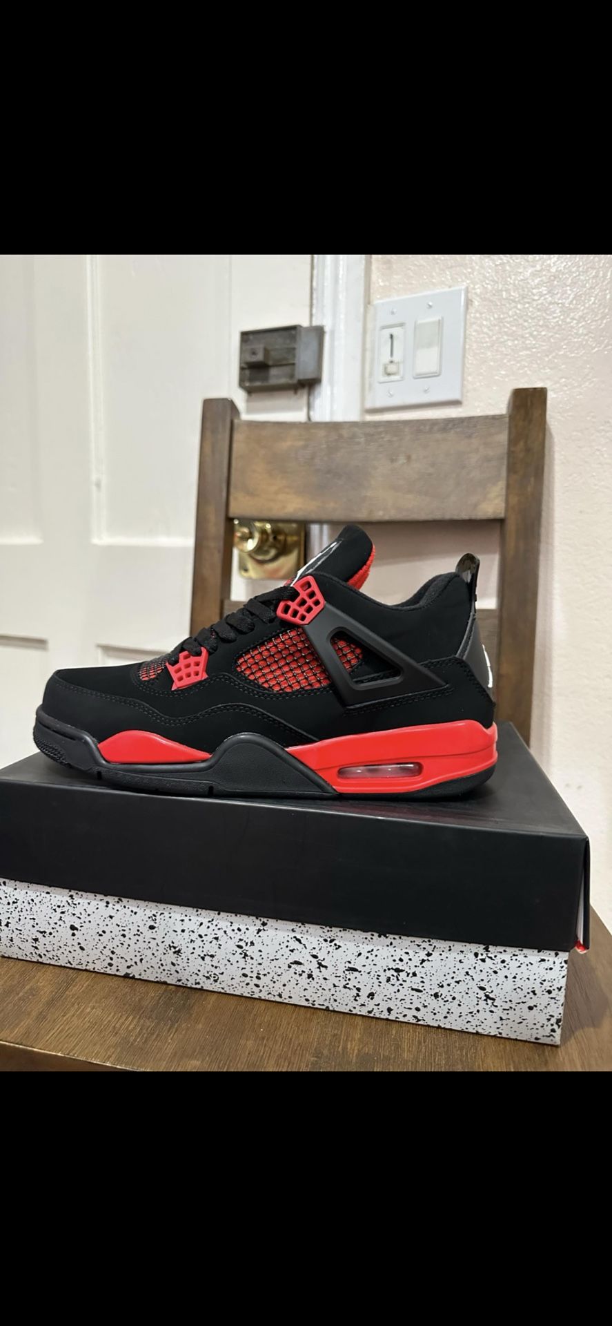 Jordan 4 Men Size 7.5, 9.5, 10, 12, 13