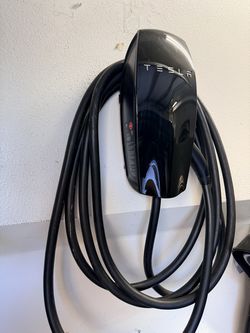 Tesla Wall Connector