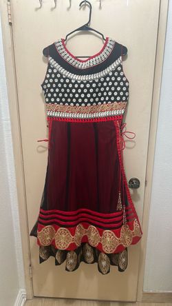 Exquisite traditional, Indian dress, black, red white with gold accents and beading size 42