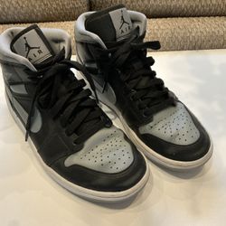 Air Jordan 1 Mid Excellent Condition , Size 8