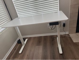 Standing desk