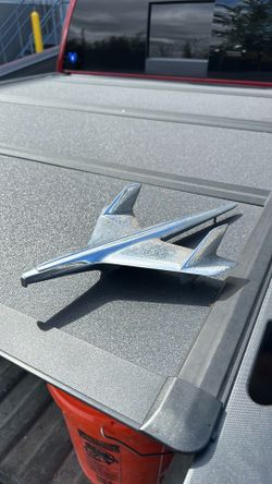 Airplane hood emblem