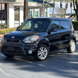 2013 Kia Soul +