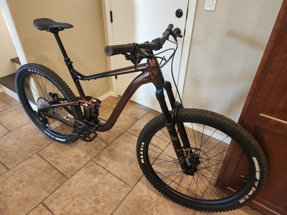 2022 Giant Trance 1 Full Suspension 29" Mountain Bike