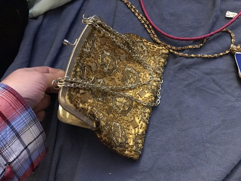 Vintage like beaded gold purse