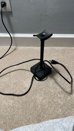 Headphone holder