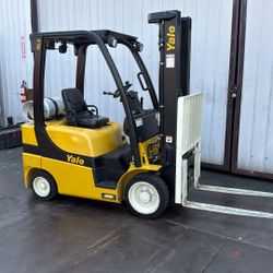 Yale 50LX  forklifts 5,000 LBS 2013  