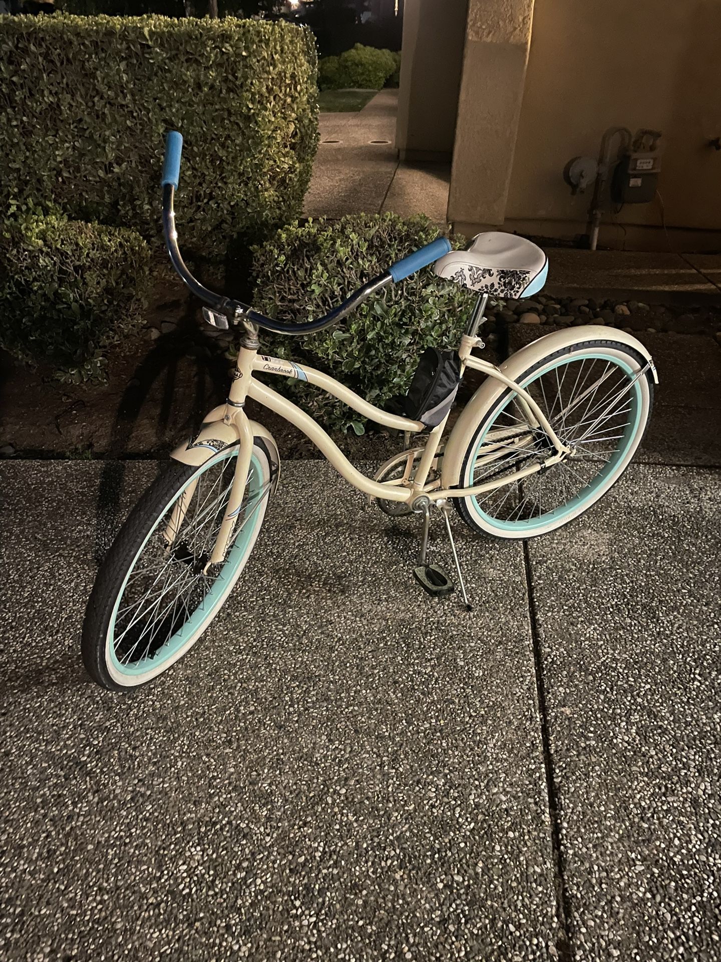Beach Cruiser Bicycle