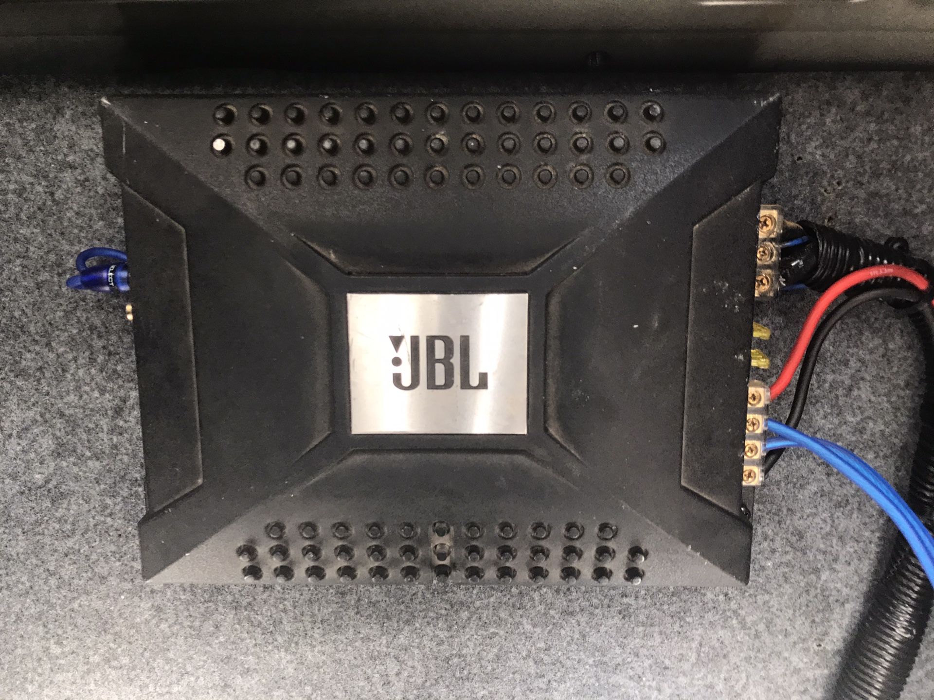 Jbl amplifier bp300.1