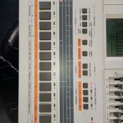 Roland Rhythm Composer TR-707