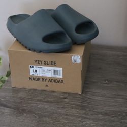 Yeezy Slide ‘Slate Marine’