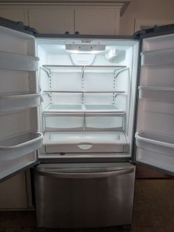 25.2" Whirlpool French door refrigerator