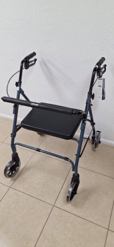 Bariatric Foldable Rollator Walker