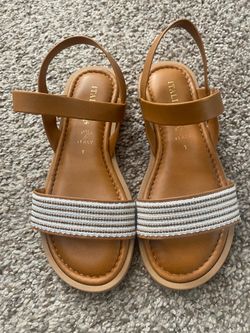 Girls sandals
