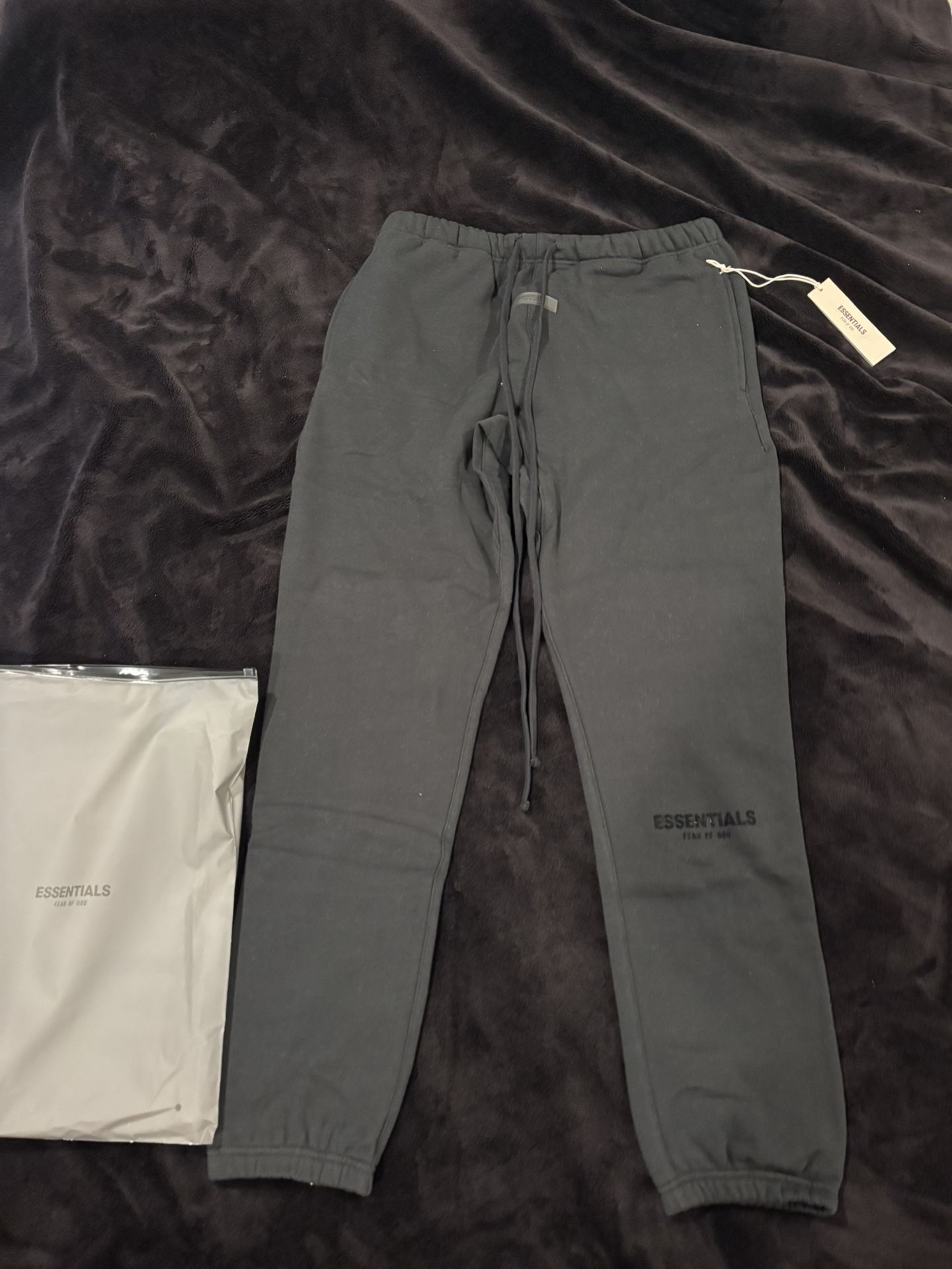 Essentials Stretch Limo Sweatpants Size L