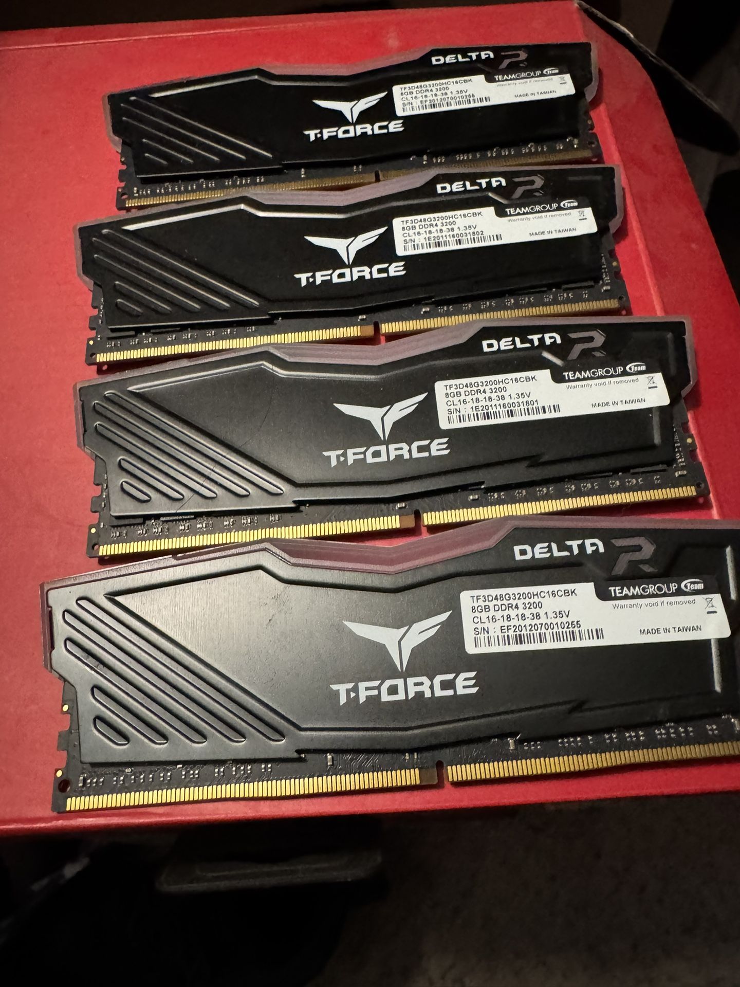 T FORCE RAM 8gbX4 3200mhz