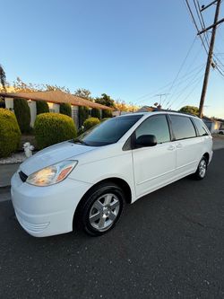 2005 Toyota Sienna Le