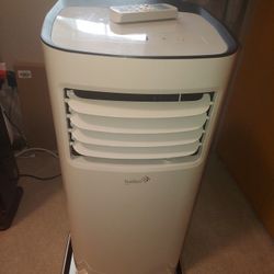 Ivation Air conditioner. 