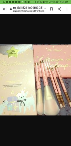 Too Faced Christmas Dreams