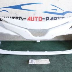 2018 - 2019 - 2020 - 2021 TOYOTA CAMRY LE XLE HYBRID FRONT BUMPER COVER OEM AX65103