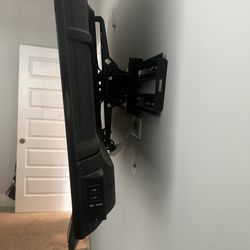 58 Inch Roku Tv  No Remote 