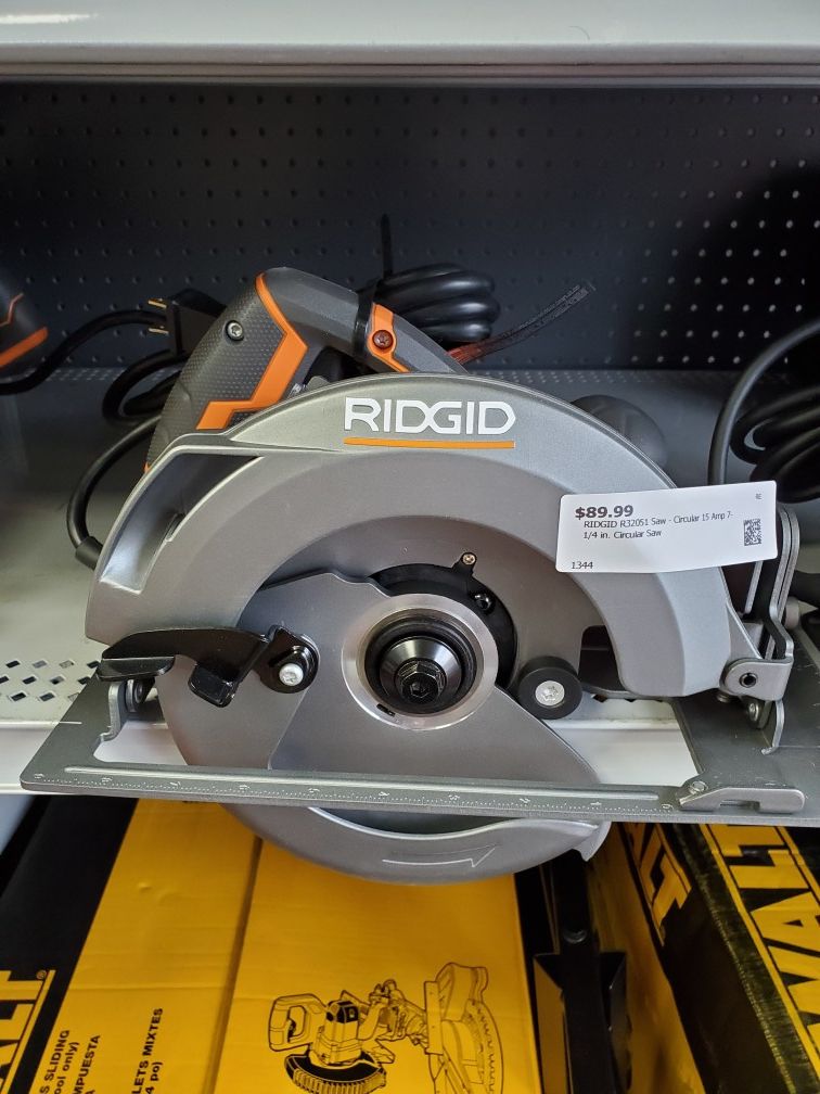 RIDGID 15 Amp 7 1 4 in. Circular Saw R32051 for Sale in Framingham MA OfferUp