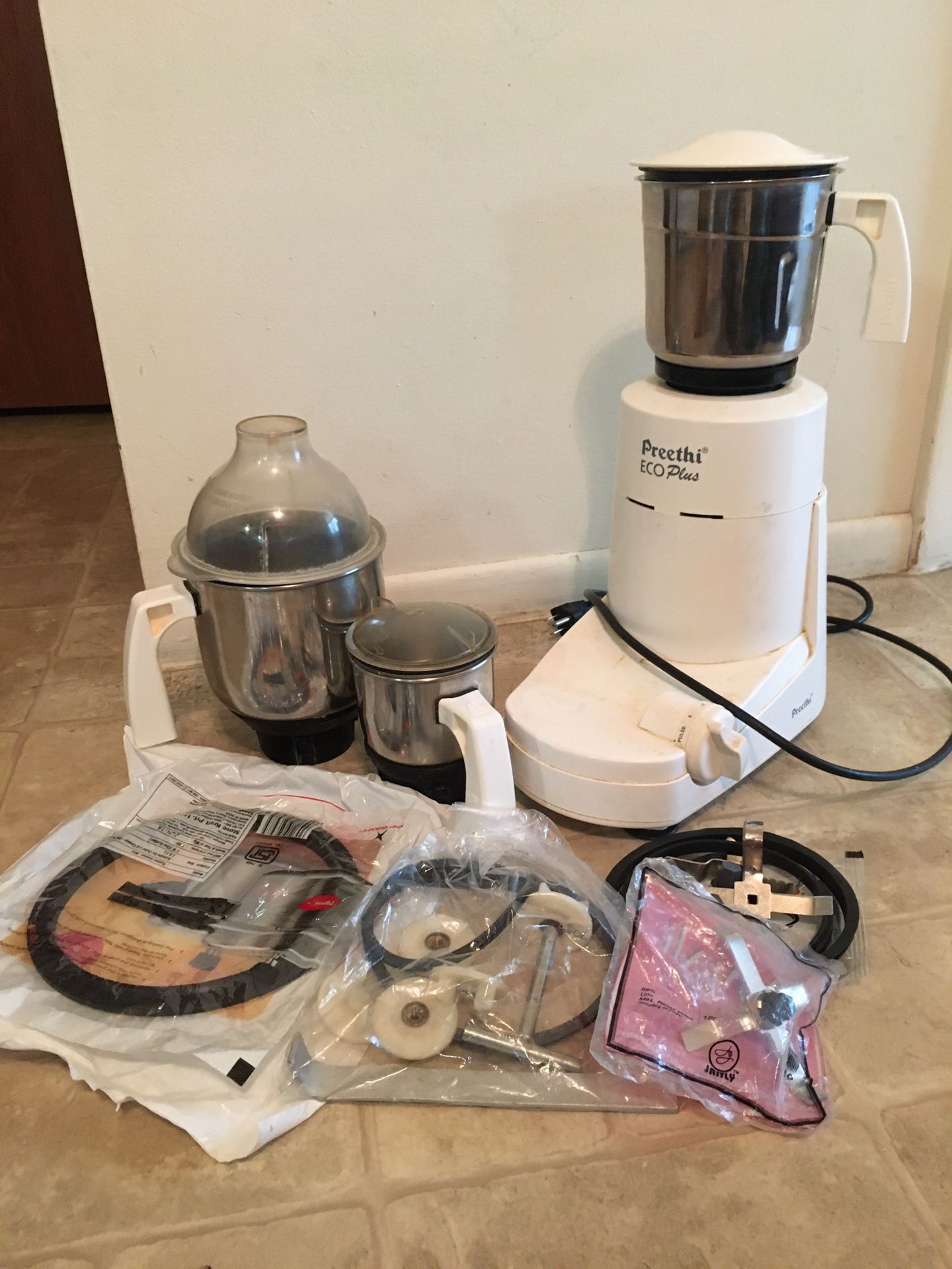Preethi Eco plus mixer grinder with extra blades