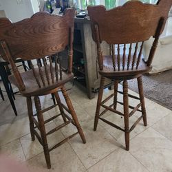 2 Bar Stools