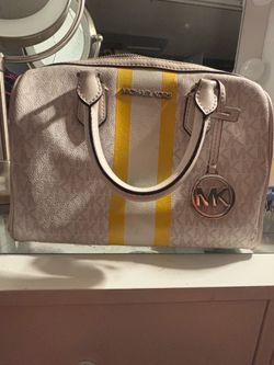 MK purse